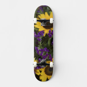 Skateboard États-Unis, gros plan de la composition florale de