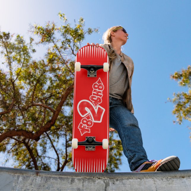 Skateboard F8 2 SK8 rouge (Extérieur 1)