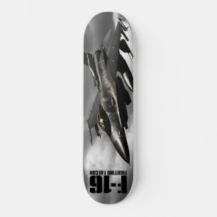 Skateboard F-16 Faucon combattant