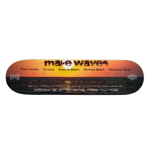 Skateboard Faites vagues Ltd et trottoir du sud numéroté Su
