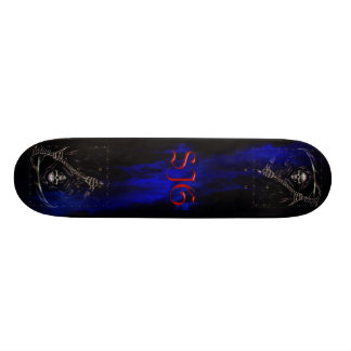 Skateboard Faucheuse avec les flammes bleues