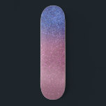 Skateboard Fille Bleu rose Parties scintillant étincelante Om<br><div class="desc">Cette impression élégante, séduisante et chic est parfaite pour la jeune fille branchée et élégante. Il présente une parties scintillant bleu cobalt imitation brillante imprimée en rose rose en triple dégradé rose clair. C'est moderne, joli, girly, unique, et cool. ***REMARQUE IMPORTANTE DE CONCEPTION : Pour toute demande de conception personnalisée...</div>