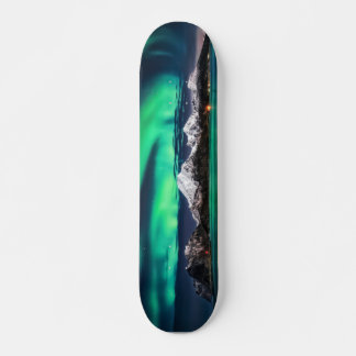 Skateboard Fille Cool Aurora de la montagne de neige