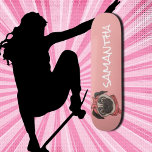 Skateboard Fille rose drôle carlin mignon<br><div class="desc">Personnalisée,  le patinage de carlin est un jeu d'enfant,  et il y en a pour tous les goûts dans notre gamme de skateboard. Un skateboard fabuleux garanti pour lever le sourire ! . . Amusez-vous avec votre message personnel - patiner dans les rues et skatepark,  ou la croisière.</div>