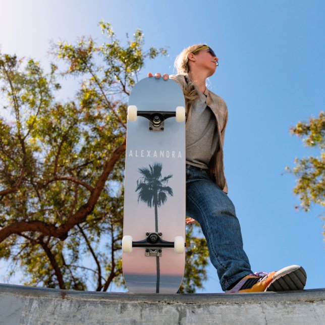 Skateboard Fille tropicale Nom Pink Blue Palm Tree coucher de (Extérieur 1)