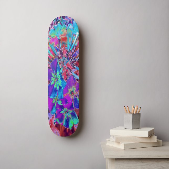 Skateboard Fleur abstraite violette et bleue en fleurs (Art mural)