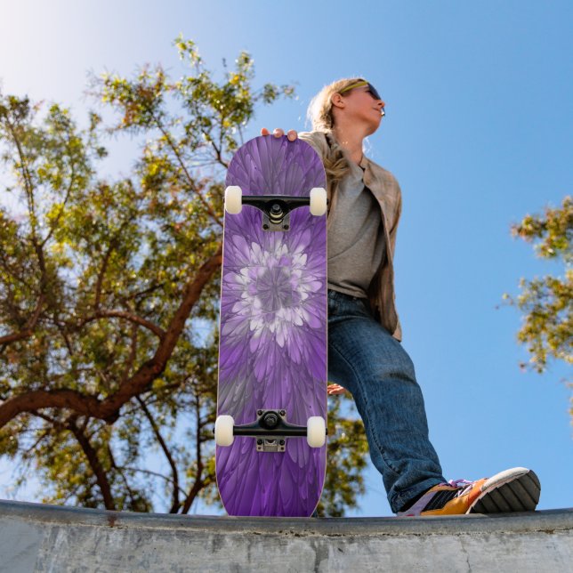 Skateboard Fleur Violette Psychedélique Art Fractal Abstrait (Extérieur 1)