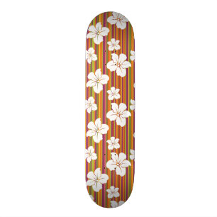 Skateboard Fleurs blanches sur un arrière - plan rayé