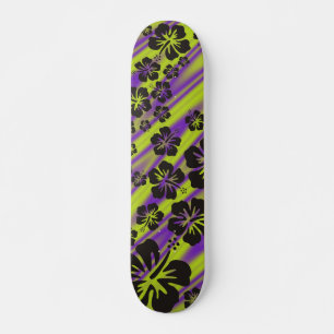 Skateboard fleurs d'hibiscus en noir vagues violettes verte
