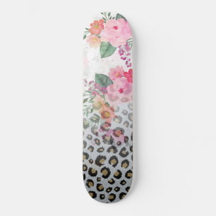 Skateboard Fleurs roses Empreintes de léopard noires en argen