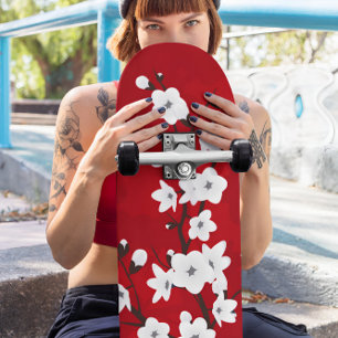 Skateboard Floral Rouge Et Blanc Fleur De Cerisier