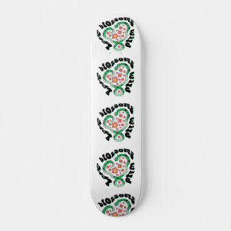 Skateboard Floral Snake: love blossoms wild