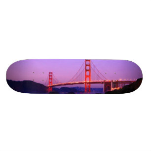 Skateboard Golden gate bridge sur la plage de Baker au