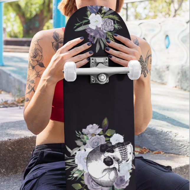Skateboard Gothique du crâne Flore noire blanche (Créateur téléchargé)