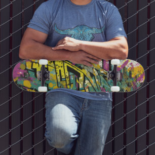 Skateboard Graffiti en magenta et jaune