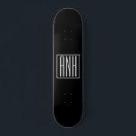 Skateboard Gras Moderne 3 Initiales Monogramme | Blanc sur no<br><div class="desc">Classique,  audacieux et moderne.</div>