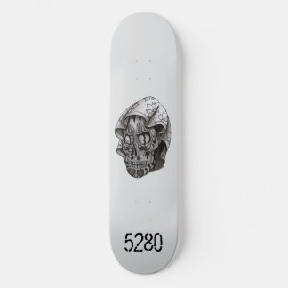 Skateboard Hooded Skull