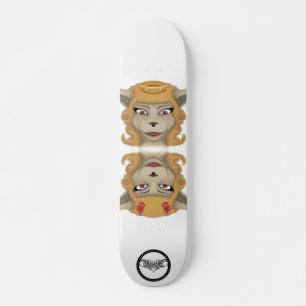 Skateboard Illustration des mignons animaux de l'ange maléfi