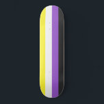 Skateboard Indicateur Enby (Pride non binaire)<br><div class="desc">Cette conception comprend le drapeau de la fierté non-binaire, qui représente des personnes qui s'identifient comme non-binaires (également orthographiées non-binaires) ou genderqueer, impliquant un éventail d'identités de genre qui ne sont pas exclusivement masculines ou ‍ féminines, mais qui sont en dehors du binaire genre. Les identités non binaires peuvent tomber...</div>