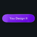Skateboard Indigo<br><div class="desc">L'indigo est souvent qualifié de « septième couleur » de l'arc-en-ciel, c'est une couleur puissante et pleine de profondeur.</div>