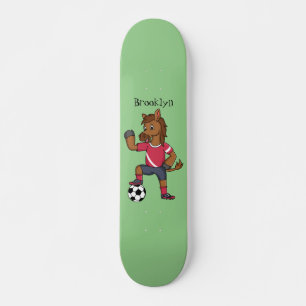Skateboard Joli cheval drôle jouant dessin de football