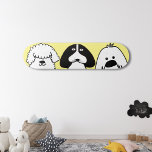 Skateboard Joli Dessin Cartoon Chien Jouant Conception Animau<br><div class="desc">Montrez votre amour pour les chiens et la culture du patinage avec cette adorable plate-forme de skate board rose, avec un trio ludique de petits de style dessin animé ! Le design ludique et minimaliste en fait un endroit parfait pour les amoureux de les chiens, les toiletteurs et les patineurs...</div>