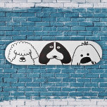 Skateboard Joli Dessin Cartoon Chien Jouant Conception Animau<br><div class="desc">Montrez votre amour pour les chiens et la culture du patinage avec cette adorable plate-forme de skate board rose, avec un trio ludique de petits de style dessin animé ! Le design ludique et minimaliste en fait un endroit parfait pour les amoureux de les chiens, les toiletteurs et les patineurs...</div>