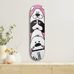 Skateboard Joli dessin de chien de dessin minimaliste pour an<br><div class="desc">Ajoutez une personnalité ludique à votre installation de skate avec cette adorable plate-forme de skate-board à thème chien! Doté de trois chiens empilés dans un design audacieux en noir et blanc contre un arrière - plan brillant, ce tableau est parfait pour les amoureux de les chiens, les toiletteurs et les...</div>