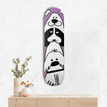 Skateboard Joli dessin de chien de dessin minimaliste pour an<br><div class="desc">Ajoutez une personnalité ludique à votre installation de skate avec cette adorable plate-forme de skate-board à thème chien! Doté de trois chiens empilés dans un design audacieux en noir et blanc contre un arrière - plan brillant, ce tableau est parfait pour les amoureux de les chiens, les toiletteurs et les...</div>