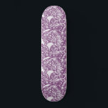 Skateboard Joli feuillage botanique pourpre<br><div class="desc">Jolies silhouettes botaniques florales de la nature,  feuillage blanc,  feuilles et fleurs sur un arrière - plan violet.</div>