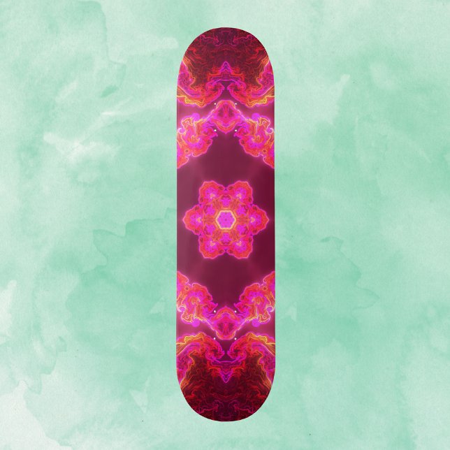 Skateboard Kaleidoscope psychédélique Fleur rose rouge et ver (Créateur téléchargé)