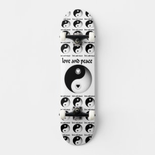 Skateboard L'amour et la paix