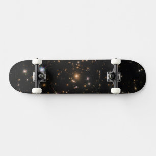 Skateboard L'Arc Sunburst Dans Un Gros Cluster Galaxy