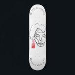 Skateboard L'autonomisation des femmes L'avenir féministe est<br><div class="desc">L'oeuvre de ce skateboard provient d'une peinture originale mixte que j'ai créée en 2020. Pour voir le tableau original suivez-moi sur Instagram @AlyMarieArt. Soutenez les femmes dans les petites entreprises lorsque vous achetez ce skateboard!</div>
