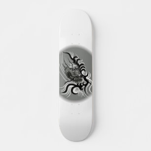 Skateboard Le dragon chinois à la toiture de tatouage