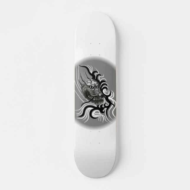 Skateboard Le dragon chinois à la toiture de tatouage (Devant)