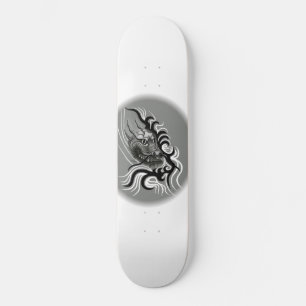 Skateboard Le dragon chinois à la toiture de tatouage