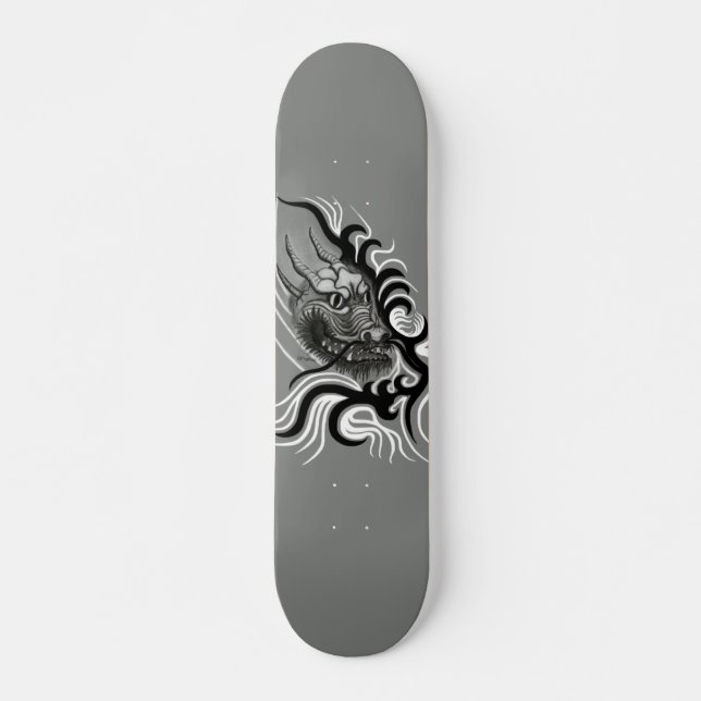 Skateboard Le dragon chinois à la toiture de tatouage (Devant)