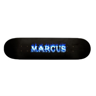 Skateboard Le feu de planche à roulettes de Marcus et