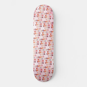 Skateboard Les femmes autonomes épanouissent les femmes