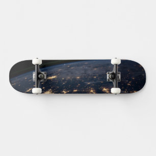 Skateboard Les Lumières De La Ville Du Sud Des États-Unis.