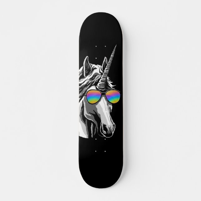 Skateboard Licorne fraîche avec des lunettes de soleil (Devant)