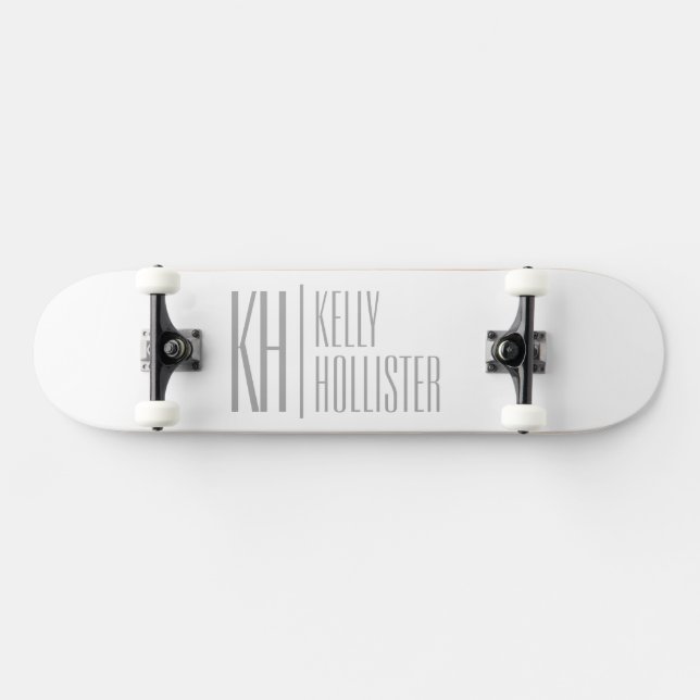 Skateboard Logo Stylish Minimal & Modern Grey Initiales & Nom (Horz)
