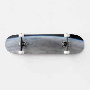 Skateboard L'Ombre De La Lune S'Étend Sur Le Pacifique Nord.
