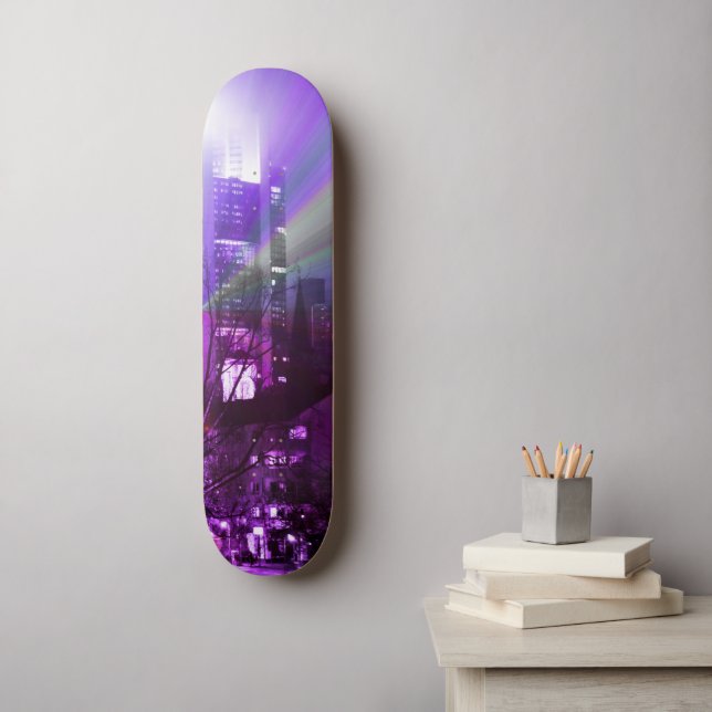 Skateboard Lumières de la ville - violet moderne (Art mural)