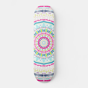 Skateboard mandala coloré