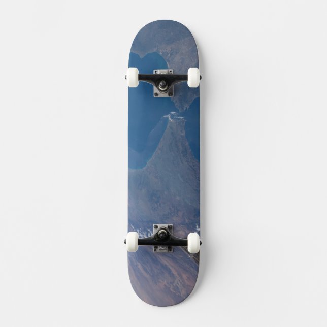 Skateboard Maroc Et Espagne. (Recto)