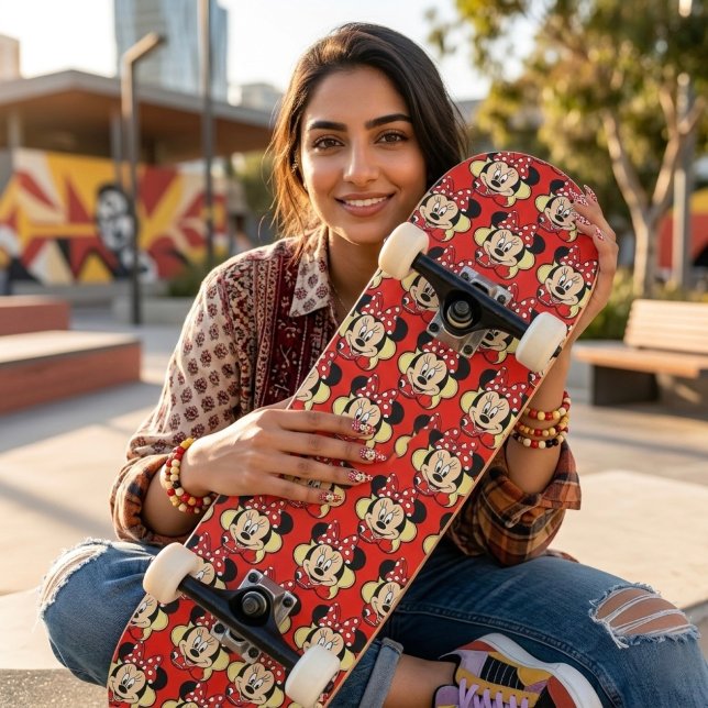 Skateboard Minnie (Créateur téléchargé)