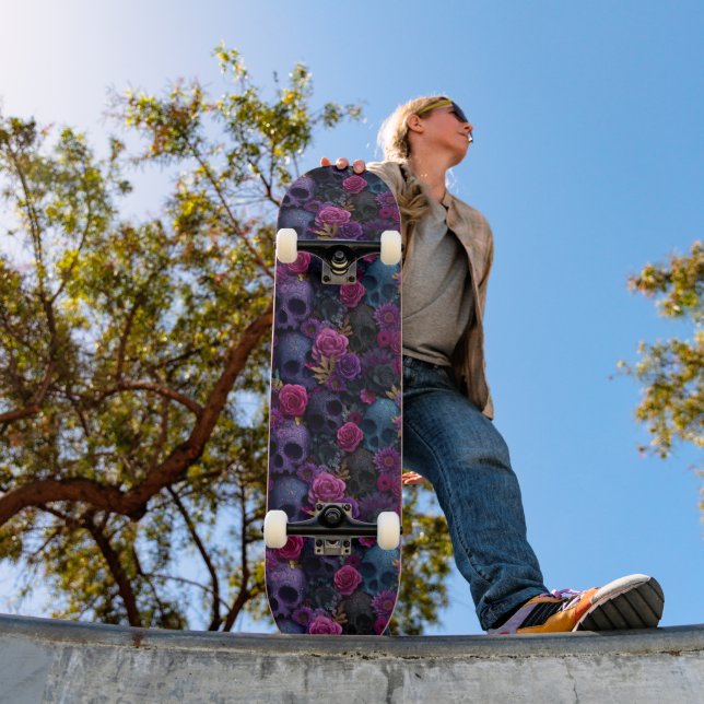 Skateboard Modèle sans couture de crâne floral gothique foncé (Extérieur 1)