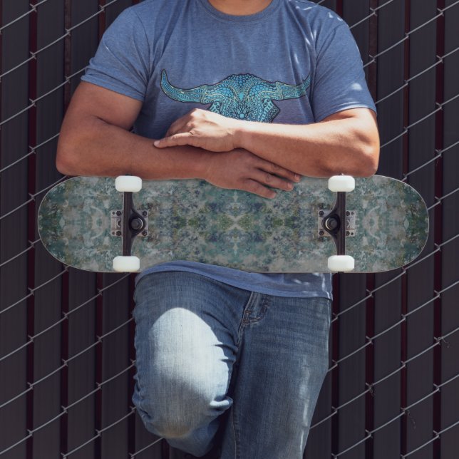 Skateboard Moderne D'Un Art Abstrait Semblable Dans Une Humeu (Extérieur 3)